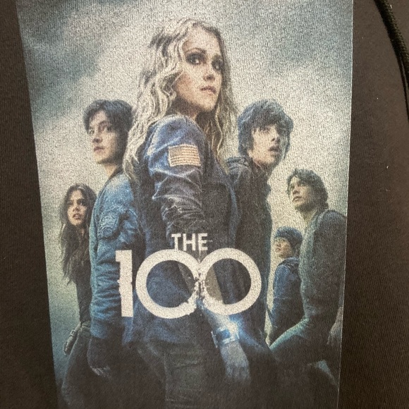 Nice The 100 TV Show Graphic Promo Black Hoodie Men’s S MINT Sc-Fi Netflix - Picture 2 of 5